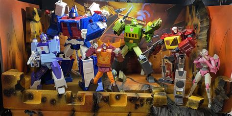 battle of autobot city|autobot toy battles.